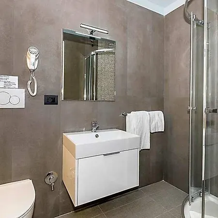 Hotel Relais Dei Papi 3*